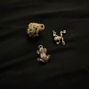 FROG NECKLACE PENDANTS AND BEAD